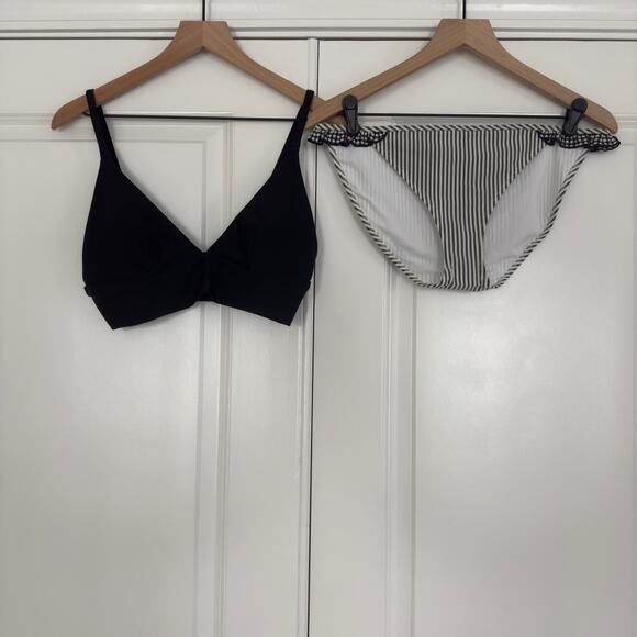 Aerie Bikini Swimsuit Set Triangle Top Striped Ruffle Bottom Black White Padding - Picture 1 of 16